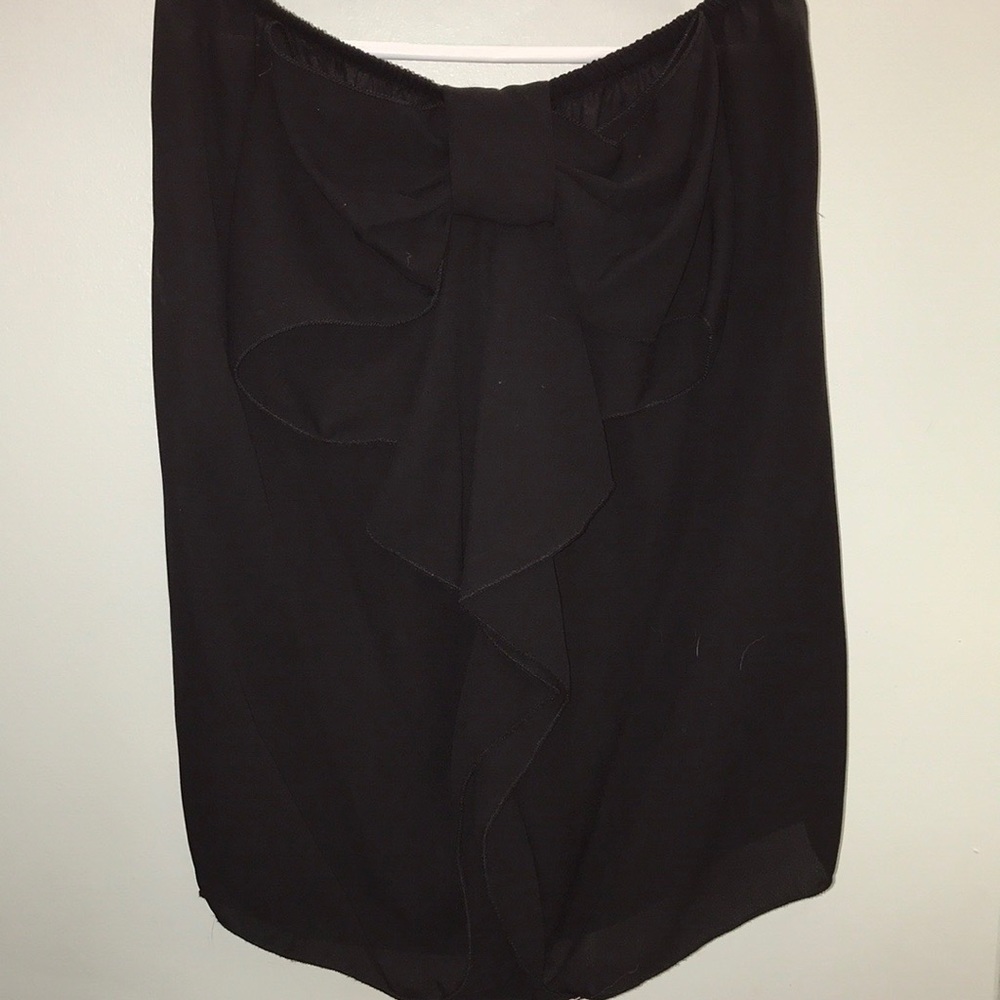 Black front bow tube top